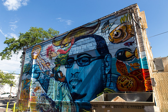 10 Sixth Street North (Bill Woo Correira)