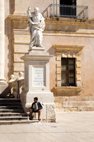 Day 9 - Duomo Accordion Kid