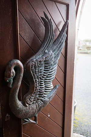 Swan door handle