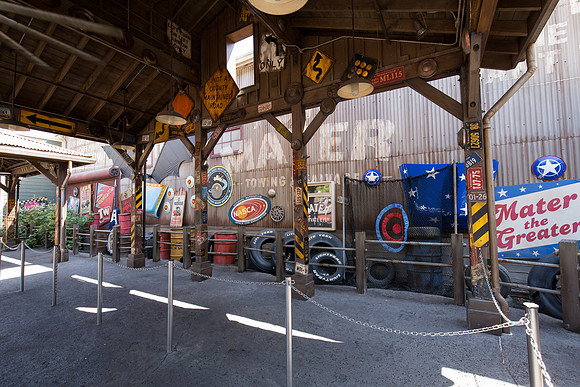 Mater's Jamboree Queue Area