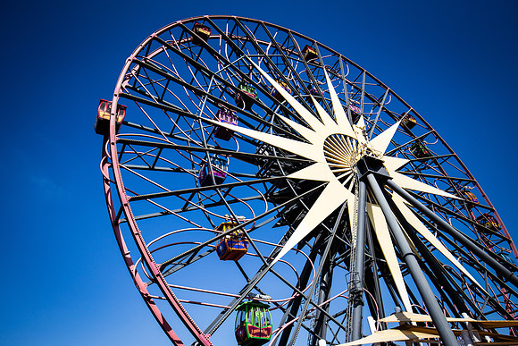 Mickey's Fun Wheel
