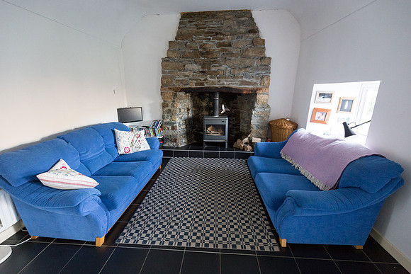 Eagles Rock Cottage Living Room