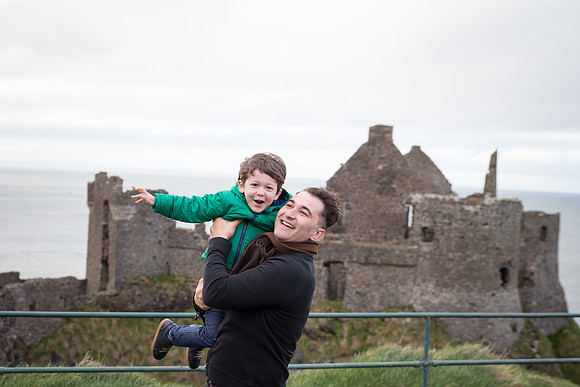Fepe and Sebs in front of Dunluce Castle