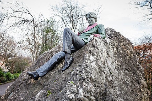 Oscar Wilde Memorial Sculpture