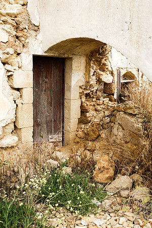 Day 12 - Crumbling building