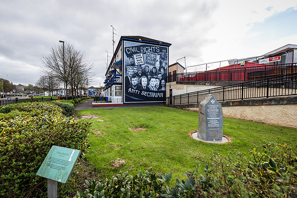 People's Gallery Murals of Derry